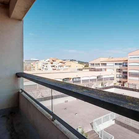 Saint Clair N414 - St2 Апартаменти